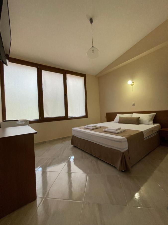 Helios Hotel Stavros  Ngoại thất bức ảnh