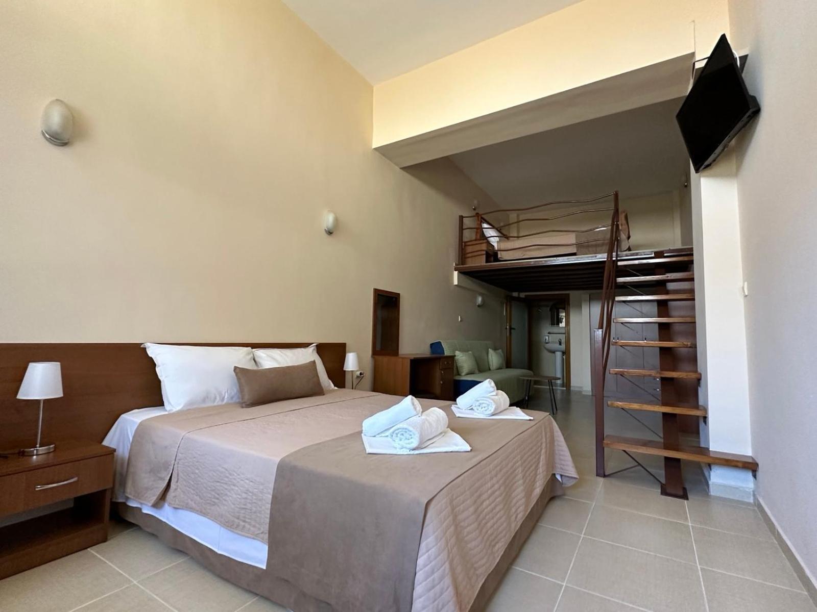 Helios Hotel Stavros  Ngoại thất bức ảnh